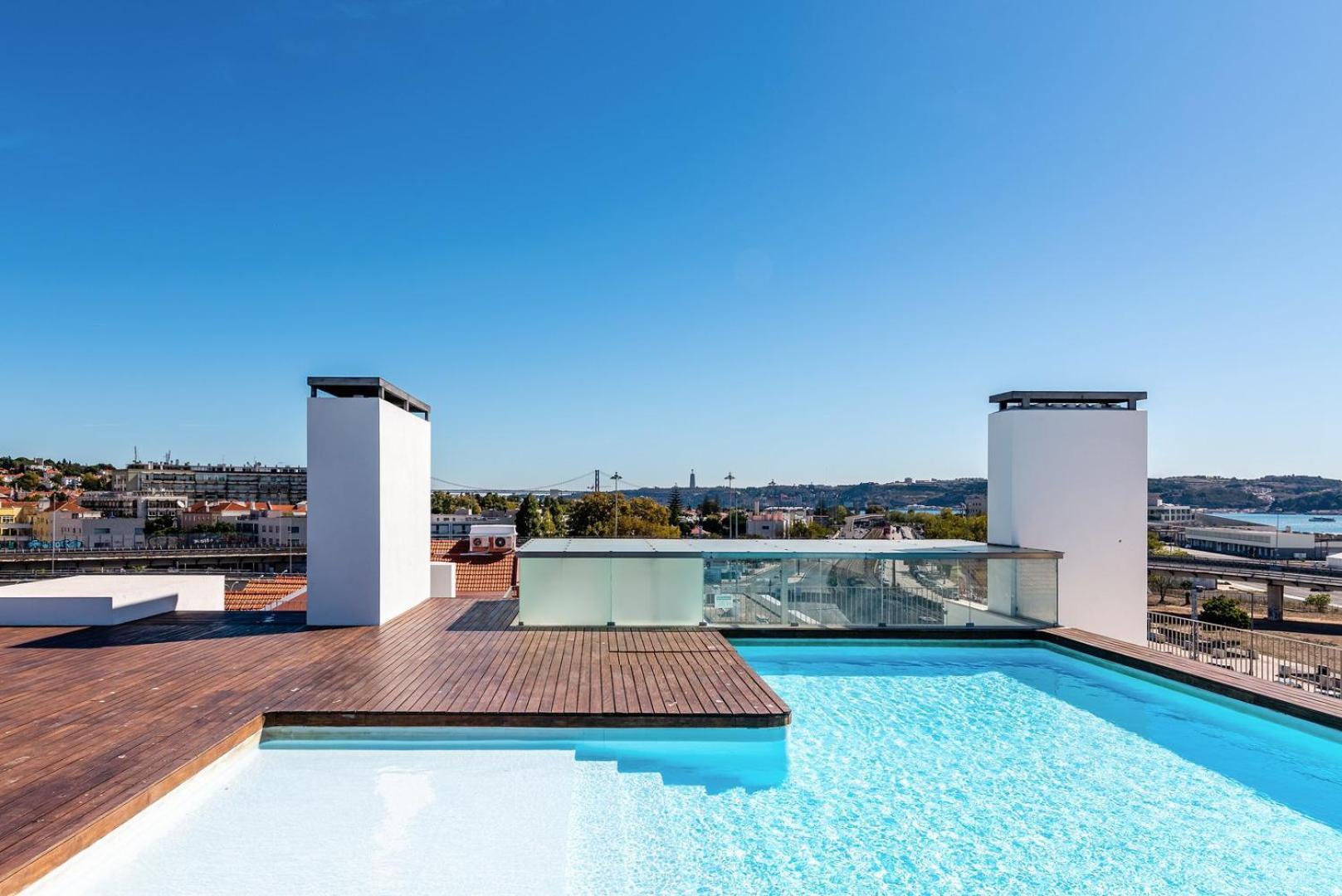 Guestready - Alges Apt With Stunning Rooftop Pool Apartman Kültér fotó