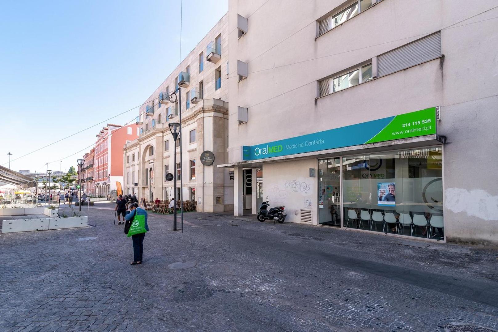 Guestready - Alges Apt With Stunning Rooftop Pool Apartman Kültér fotó